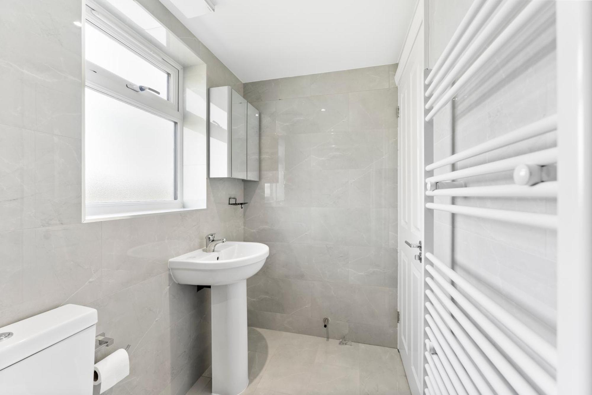 Stylish Wembley Gem - Parking -Sleeps 14 伦敦 外观 照片